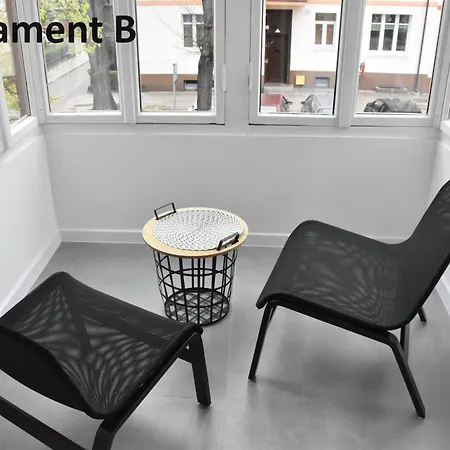 Za 400m Plaza Apartamento