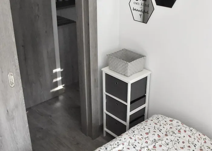 Za 400m Plaza Apartment